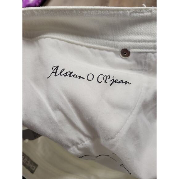 Chico's Platinum Cuffed Ankle Bright White Jeans Cropped Size 10 - 1.5 - Picture 5 of 7